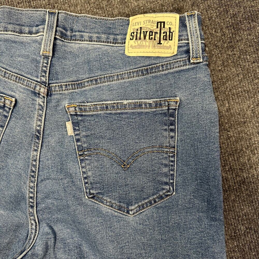 Levi's Women's SilverTab High Waisted Mom Jeans Retro Baggy Stretch Denim 32x27 - Picture 8 of 10
